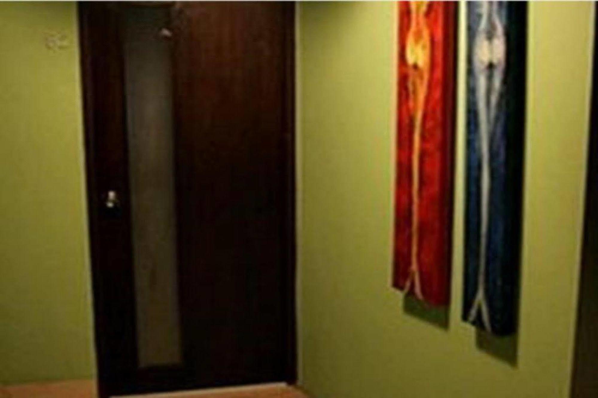 Patong Backpacker Hostel מראה חיצוני תמונה